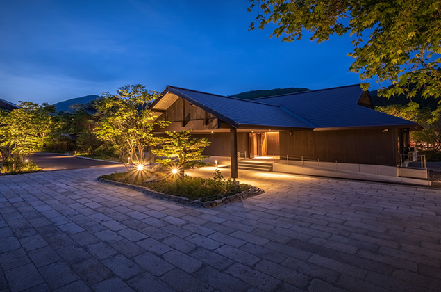 山の神温泉 別墅
                  清流館